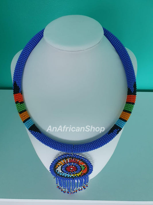 Short Circle-fringe necklace, Electric Blue
