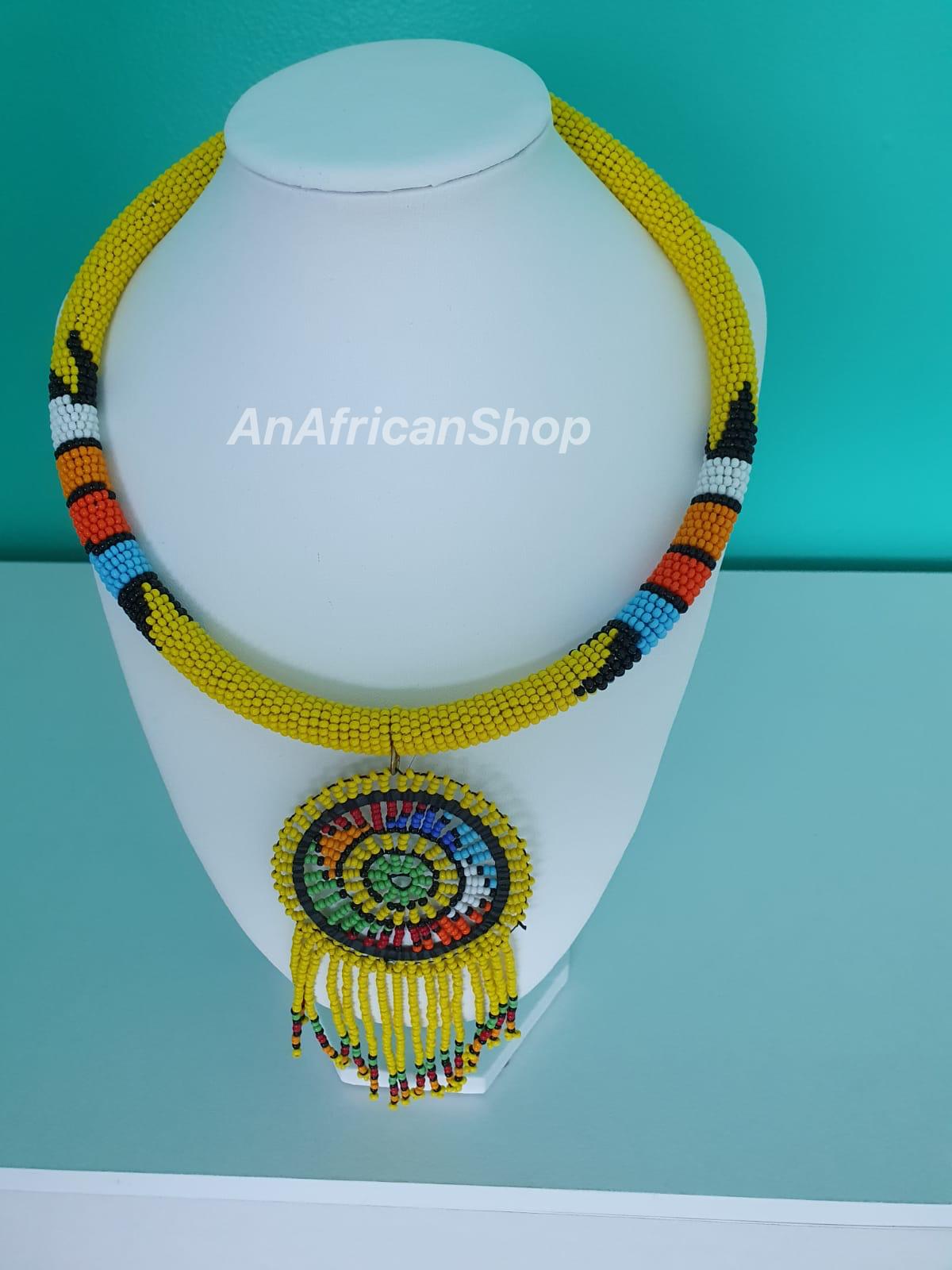 Short Circle-fringe necklace, Yellow